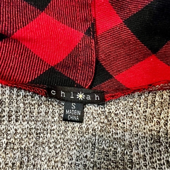 Chloah Buffalo Plaid Roll Tab Sleeve Open Front Fringe Cardigan. Size Small. - Picture 11 of 13